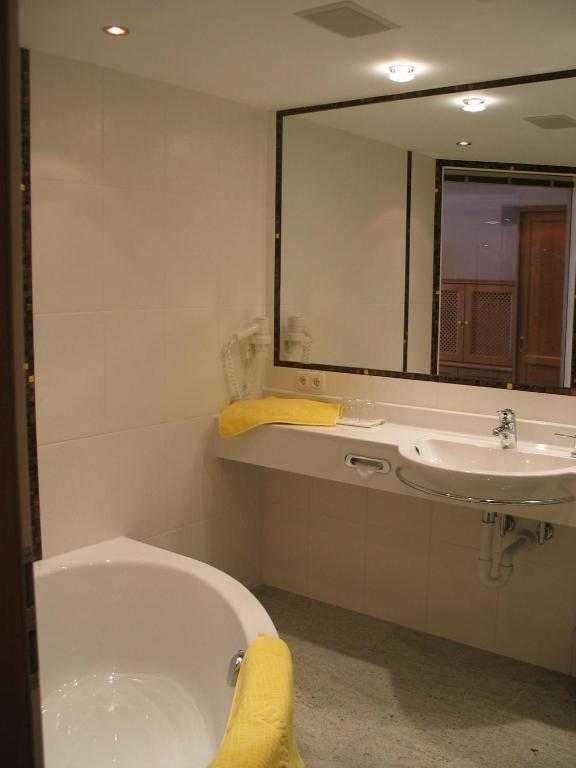 Superior Double Room,507365643:JPEG